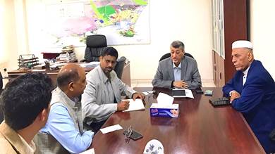 الغرفة التجارية والصناعية بعدن خلال لقائها نائب السفير الهندي لدى اليمن